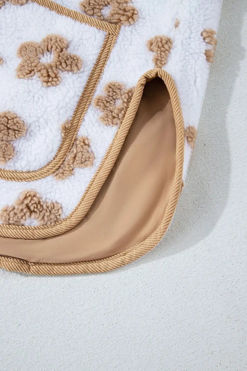 Charming beige flower fleece jacket - Love Salve